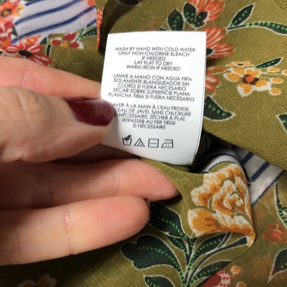 CAbi floral Penelope sleeveless tank #5354 Med - Picture 6 of 8